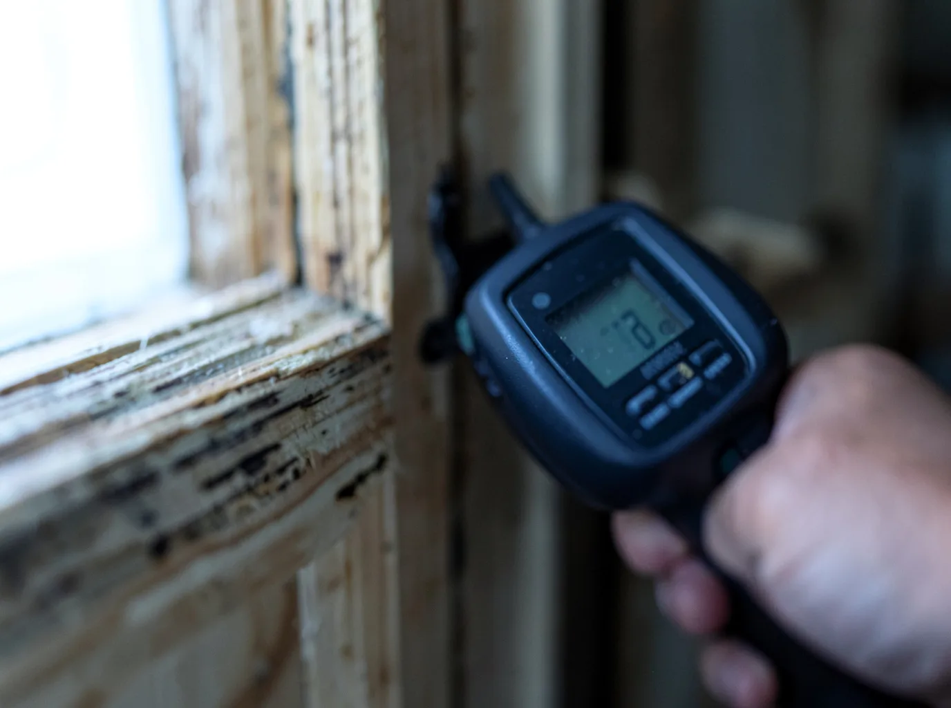 Ceiling Water Damage Repair in Enochs, TX